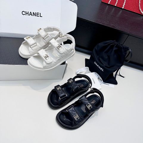 DAD SANDAL UNISEX CN “KINH ĐIỂN” – CHẦN TRÁM, DOUBLE C KIM LOẠI, QUAI DÁN LINH HOẠT