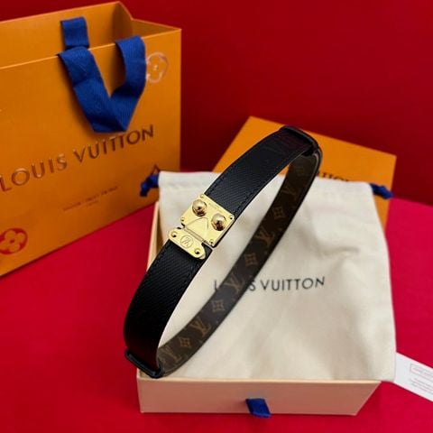 THẮT LƯNG NỮ L V BẢN 2CM KHÓA S-LOCK DÁNG THANH LỊCH