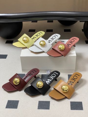DÉP NỮ GÓT 4.5CM LW PEBBLE ANAGRAM MŨI PETAL QUAI BẢN LỚN