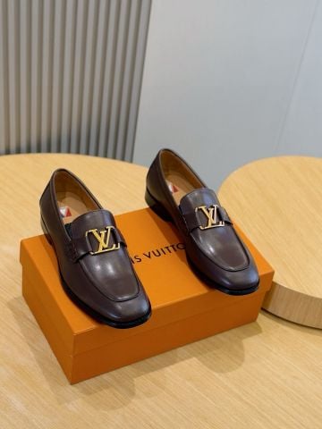 GIÀY NAM L*V MAJOR LOAFER 2025 – KHÓA LOGO VÀNG SANG TRỌNG