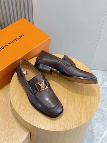 GIÀY NAM L*V MAJOR LOAFER 2025 – KHÓA LOGO VÀNG SANG TRỌNG