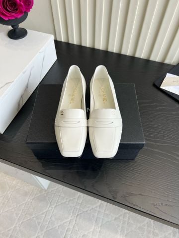 LOAFER NỮ C N MŨI VUÔNG DA BÒ BỀ MẶT LÌ