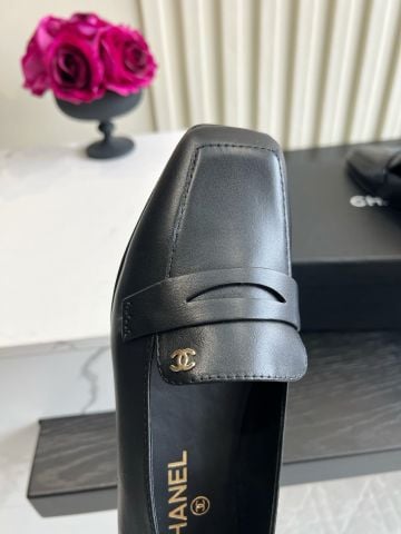 LOAFER NỮ C N MŨI VUÔNG DA BÒ BỀ MẶT LÌ