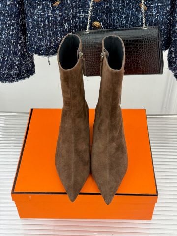 BOOT NỮ H M MŨI NHỌN RETRO GÓT DỐC THANH THOÁT – TÔN DÁNG TINH TẾ, SANG TRỌNG