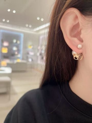 BÔNG TAI NỮ D R TRIBALES ONG MẬT PHỐI HẠT TRAI – THIẾT KẾ HAI MẶT THANH LỊCH, SANG NỔI BẬT