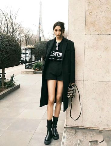 BOOT NỮ VALEN* ONE STUD – GÓT 4.5CM, CỔ LỬNG SANG TRỌNG, ĐINH TÁN BẢN LỚN TONE