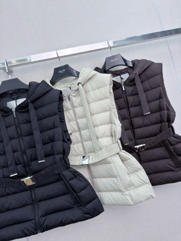 ÁO GILE PHAO NỮ M M HOODED BELTED DOWN GILET – MŨ TRÙM, ĐAI EO CO GIÃN, 90% LÔNG NGỖNG TRẮNG