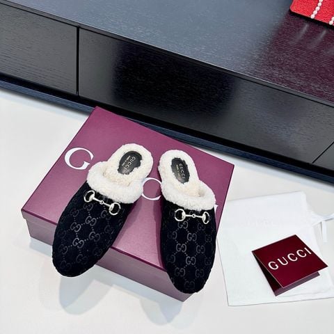 GIÀY MULE NỮ GC GG MONOGRAM LÓT LÔNG CỪU ÊM ẤM – ĐIỂM MÃ HÀM THIẾT KẾ SANG