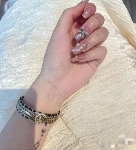 VÒNG TAY NỮ C N BẢN CUFF PHỐI DA CỪU – CHI TIẾT CHAIN ĐAN TINH XẢO