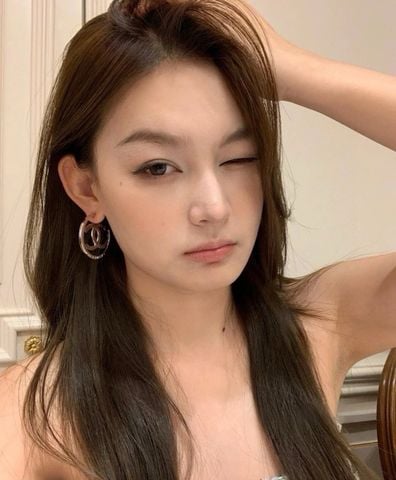 BÔNG TAI NỮ C H DOUBLE C HOOP DÁNG TRÒN CÁ TÍNH – PHIÊN BẢN ĐEO LÊN RẤT SANG MẶT