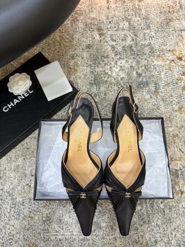 SANDAL CAO GÓT NỮ C H SLINGBACK MŨI NHỌN DA CỪU XẾP LY – DOUBLE C BOW, GÓT 6,5CM –