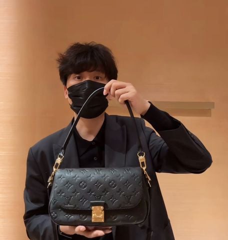 TÚI XÁCH NỮ L V POCHETTE MÉTIS SOFT PM – DA BÒ MONOGRAM EMPREINTE, KHÓA S-LOCK