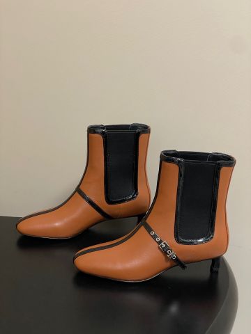 BOOT NỮ HERM* LOLITA CHELSEA – GÓT MẢNH 4CM, DÂY H-BUCKLE