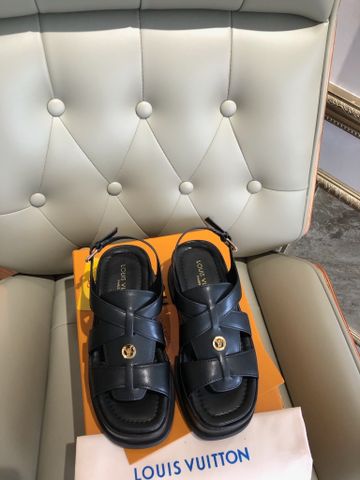 SANDAL NỮ LV* MAYA PLATFORM — NÂNG CHIỀU CAO 5CM, DA BÊ MỊN PHỐI VẢI, HUY HIỆU LOGO TRÒN