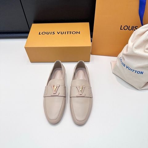GIÀY LOAFER NỮ L V – KHÓA LOGO KIM LOẠI, FORM THON GỌN SANG TỐI GIẢN