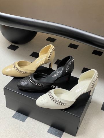 GIÀY CAO GÓT NỮ CN DOUBLE C THÊU NỔI PHỐI XÍCH LUỒN DA GÓT 7CM