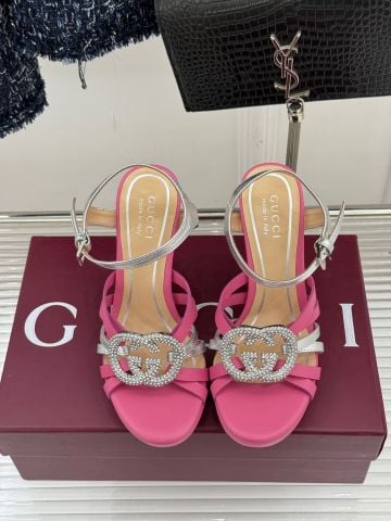 SANDAL CAO GÓT NỮ GUCC DÂY MẢNH ĐÍNH LOGO GG PHA LÊ LUNG LINH