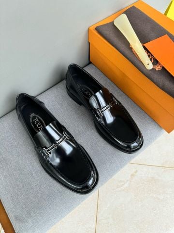 Giày nam Loafer To*ds* da bóng các mẫu đẹp lịch lãm