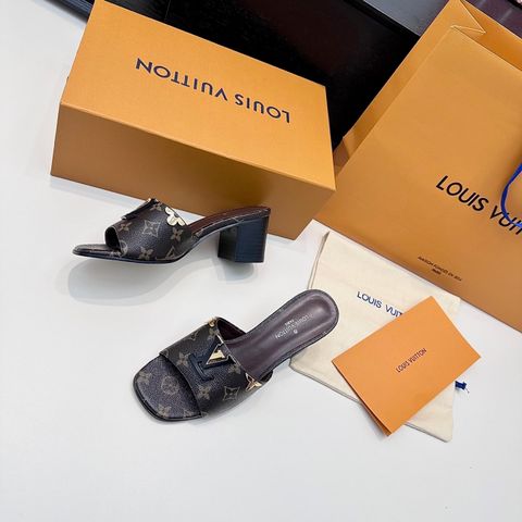 DÉP NỮ L V SIGNATURE CHỮ V KIM LOẠI