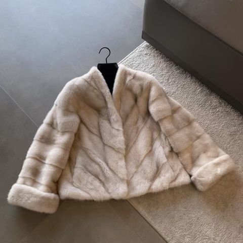 ÁO KHOÁC LÔNG CHỒN MINK NỮ ĐAN MẠCH NGUYÊN TẤM PHOM CROPPED CỔ V