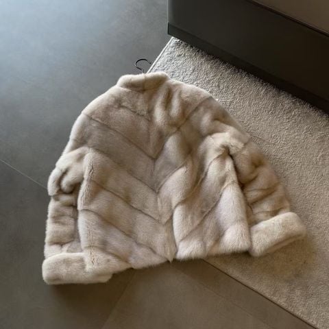 ÁO KHOÁC LÔNG CHỒN MINK NỮ ĐAN MẠCH NGUYÊN TẤM PHOM CROPPED CỔ V