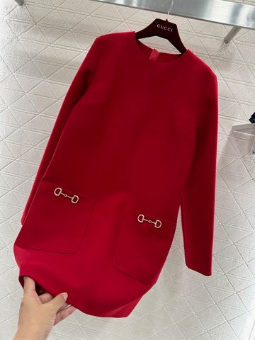 ĐẦM SUÔNG NỮ GC CHI TIẾT HORSEBIT BIỂU TƯỢNG – FORM TỐI GIẢN SANG TRỌNG