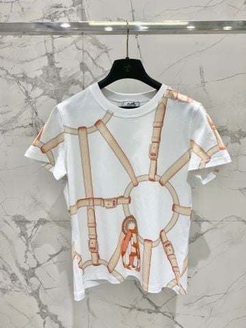 ÁO THUN NỮ H M “BRIDLE PRINT” – HOẠ TIẾT DÂY CƯƠNG CỰC SANG, PHOM SUÔNG DỄ MẶC, CHẤT COTTON MỊN THOÁNG
