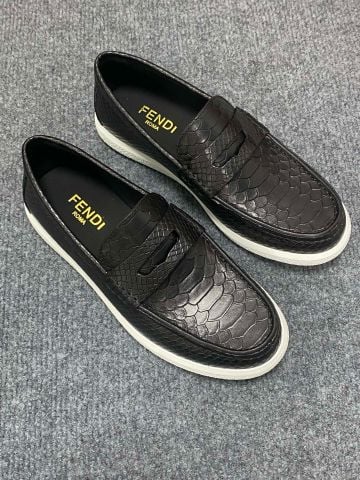 Giày slip on nam FENDI* phiên bản vân rắn