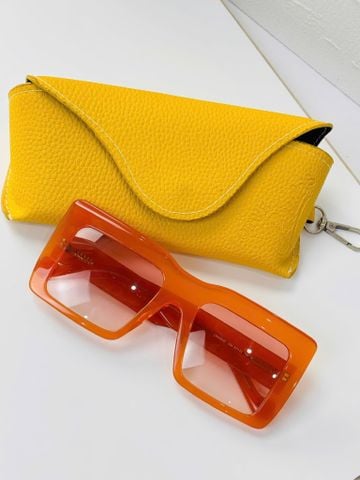 KÍNH MÁT NỮ LOEWE* * GỌNG VUÔNG TRONG CAM – STATEMENT SÁNG BỪNG PHONG CÁCH