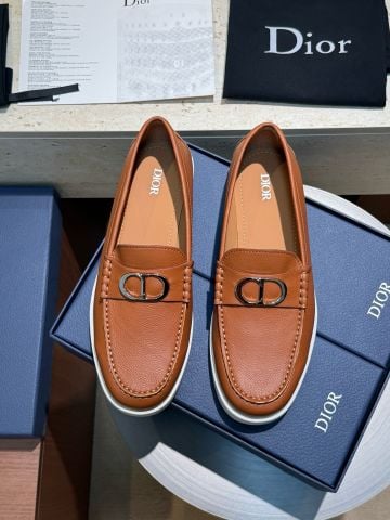 Giày slip on nam Di*or*  Granville nam kết hợp tinh hoa phong cách cổ điển và sự tinh tế hiện đại
