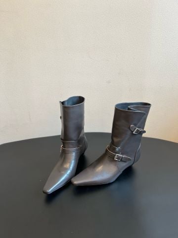 BỐT NỮ T M MŨI NHỌN KHÓA KÉP, PHOM CỔ BẤT ĐỐI XỨNG DA BÊ