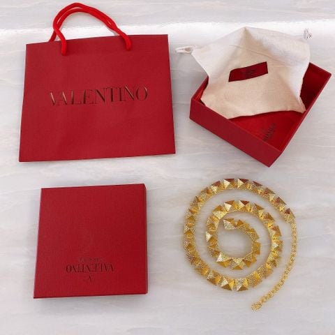 THẮT LƯNG NỮ VALEN ROMAN STUD VÀNG CỔ ĐIỂN