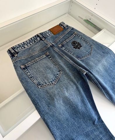 QUẦN JEANS NAM DG FORM ỐNG ĐỨNG THOÁNG – WASH VINTAGE TÔN DÁNG