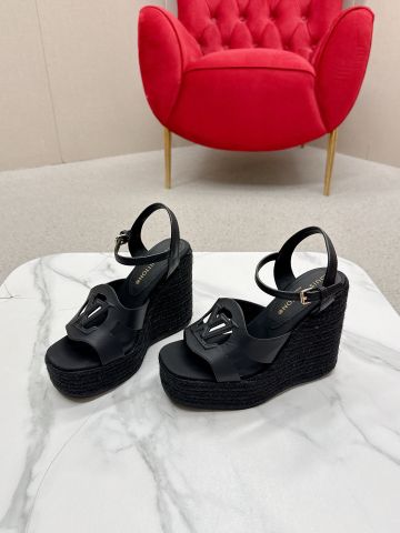SANDAL NỮ ĐẾ XUỒNG L*V X TM – ĐẾ TẾT DÂY THỪNG 12 CM | PHIÊN BẢN XUÂN-HÈ