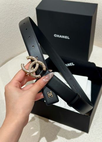 THẮT LƯNG NỮ CHA BẢN 3.0CM – KHÓA LOGO ĐÍNH PHA LÊ SANG TRỌNG