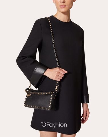 TÚI XÁCH NỮ VALENTINOO* * ROCKSTUD MINI – DA BÊ HẠT, STUD VÀNG BIỂU TƯỢNG