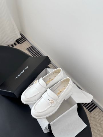 GIÀY LOAFER NỮ CN PHIÊN BẢN 25P MŨI TRÒN THANH LỊCH – ĐIỂM NHẤN DOUBLE C TINH TẾ