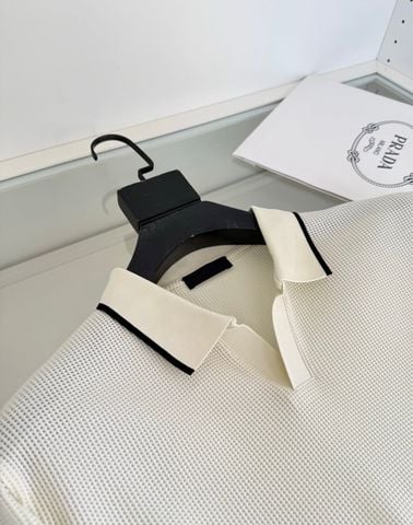 ÁO POLO NAM PRD DỆT KIM V-COLLAR JACQUARD THANH LỊCH, ÔM FORM GỌN GÀNG