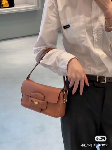 TÚI XÁCH NỮ mi.u mi.u*  M PENNY LEATHER 23CM – KHÓA KIM LOẠI VINTAGE, DÂY DA THÁO RỜI