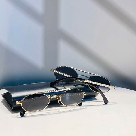 KÍNH MẮT NỮ CN NEW SEASON DÁNG OVAL ĐÍNH NGỌC TRAI SANG TRỌNG