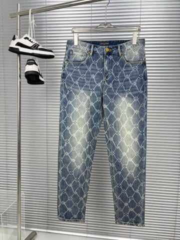 Khơi dậy phong cách thời thượng với mẫu quần jeans nam L*V cao cấp mùa xuân–hè siêu “hot