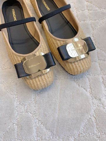 GIÀY NỮ SALVATORE* ĐAN LƯỚI MARY JANE KHÓA KIM LOẠI SANG TRỌNG