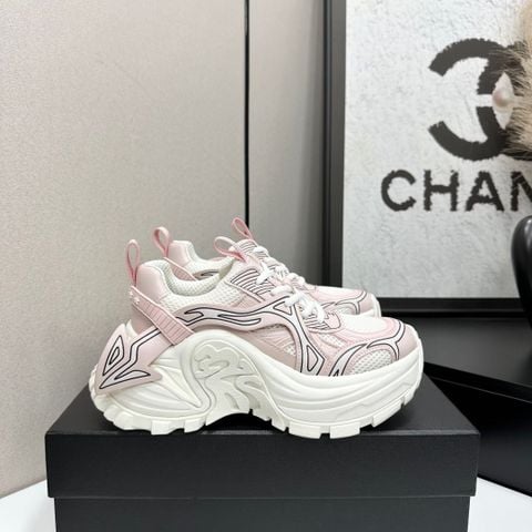 GIÀY SNEAKER NỮ CN ĐẾ DÀY STATEMENT – PHOM HẦM HỐ DỄ NÂNG TẦM OUTFIT