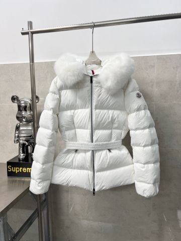 ÁO PHAO LÔNG VŨ NỮ MCL DÁNG THU GỌN EO – MŨ LÔNG SANG TRỌNG, FORM TÔN DÁNG