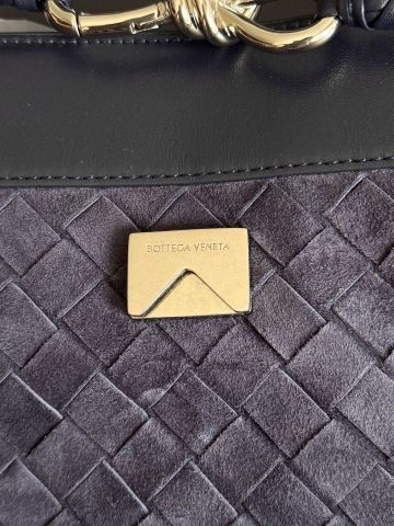 TÚI ĐEO VAI/ĐEO CHÉO NAM NỮ B V ANDIAMO MESSENGER SMALL INTRECCIATO DA LỘN MÀU NEPTUNE HIẾM