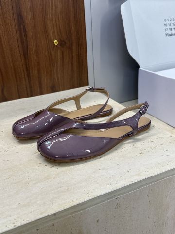 GIÀY BỆT NỮ MM6 LOGO CHỮ – DÁNG MŨI CHẺ SIÊU ĐỘC, PHOM ÔM CHÂN SANG