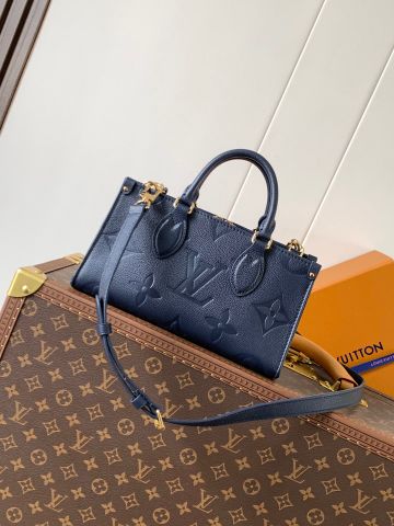 TÚI XÁCH NỮ L*V MINI BB – MONOGRAM DẬP NỔI, DÂY XÍCH VÀNG SANG TRỌNG