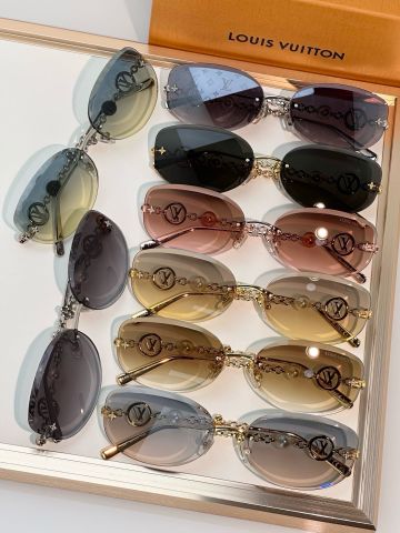 KÍNH MẮT NỮ L V JEWEL PEARL SQUARE RIMLESS PHỐI NGỌC TRAI – TRÒNG MONOGRAM SANG TRỌNG SIÊU CUỐN HÚT