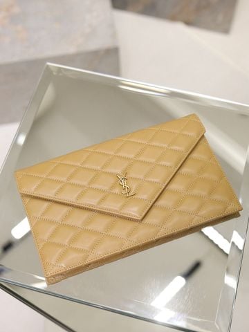 TÚI CẦM TAY NỮ YSL* PARIS POUCH DA CỪU CHẦN Ô TRÁM LOGO CASSANDRE KIM LOẠI