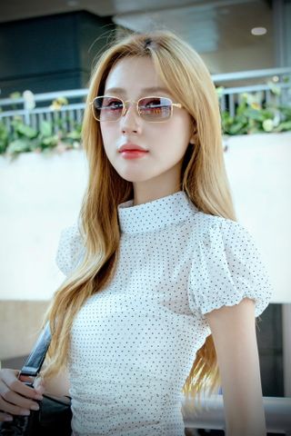 KÍNH MẮT NỮ MM GỌNG KIM LOẠI MẢNH DÁNG CHỮ NHẬT RETRO